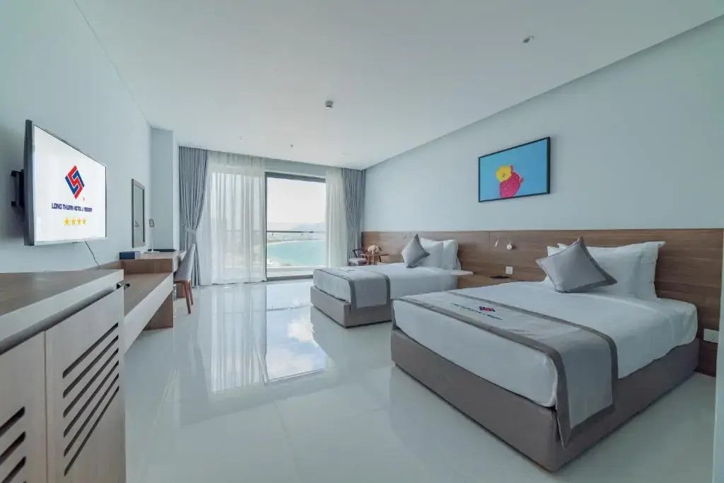 Deluxe Double room with sea view (twin beds)