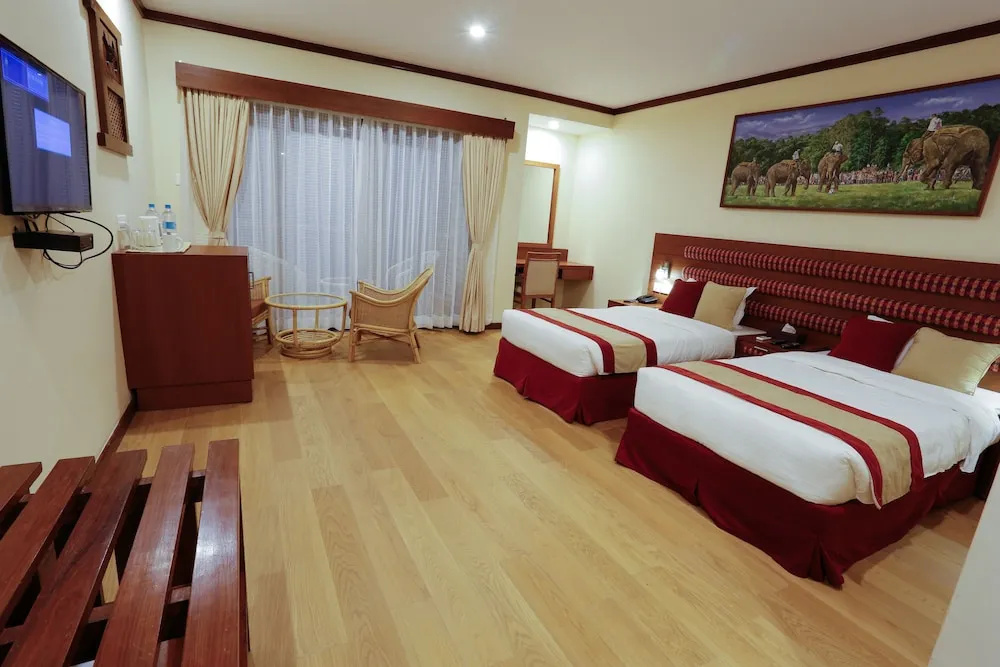 Deluxe Double room (full double bed)