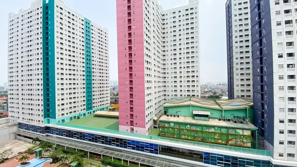 Modern And Classic 2Br At Green Pramuka City Apartment