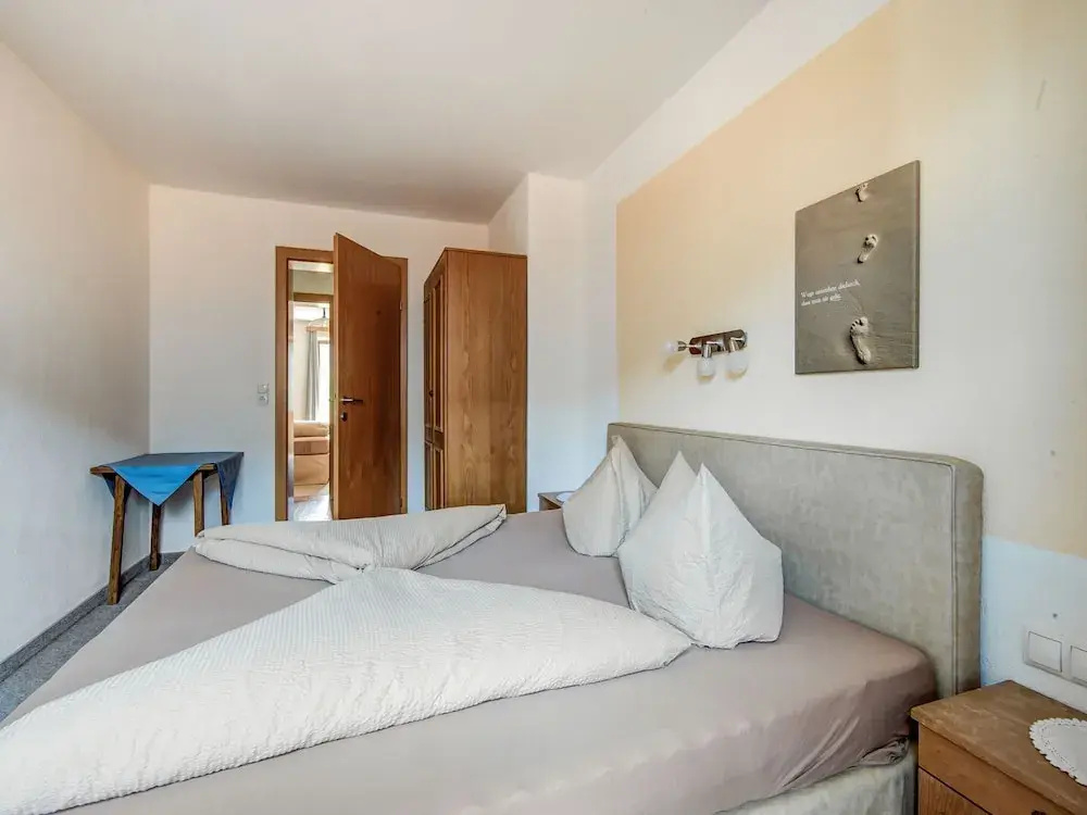 Attractive Apartment In Hainzenberg With Ski Room