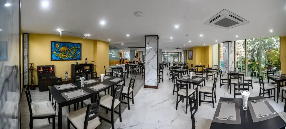 New Wave Hotel - Général