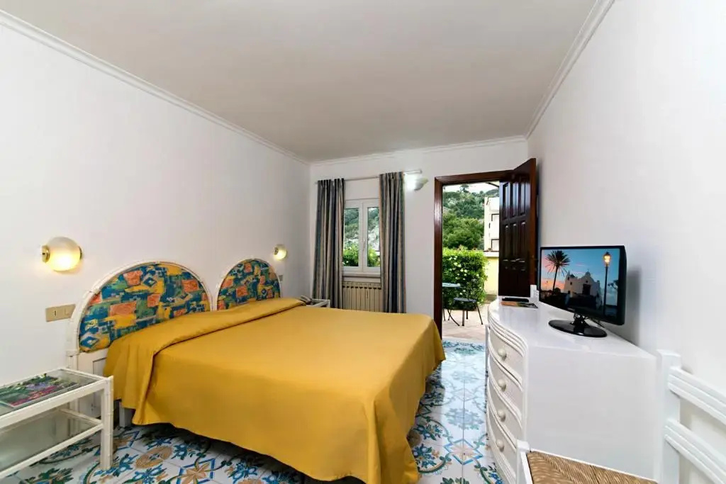 Economy Double room (full double bed)