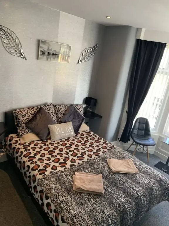 Superior Double room with sea view (full double bed)