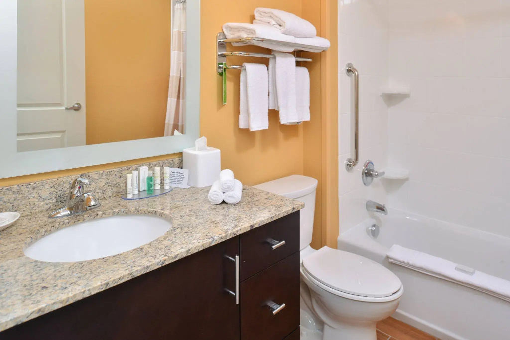 TownePlace Suites Detroit Commerce - Chambres