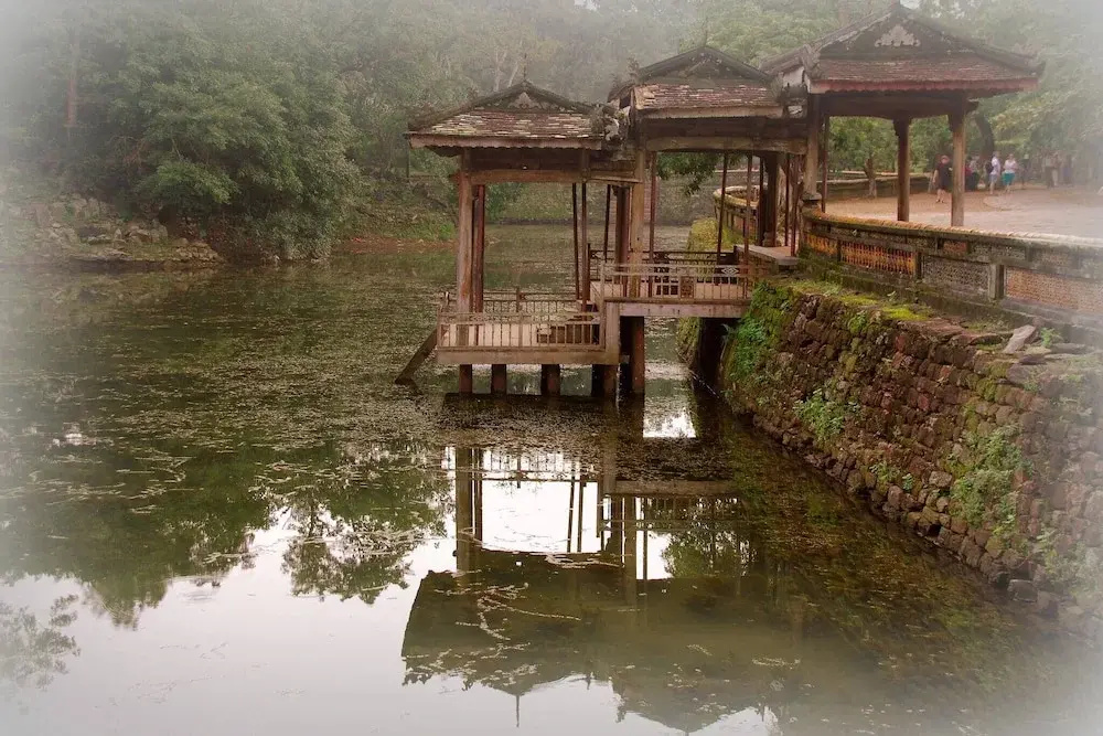 Hillside Homestay Hue - Top Apartment