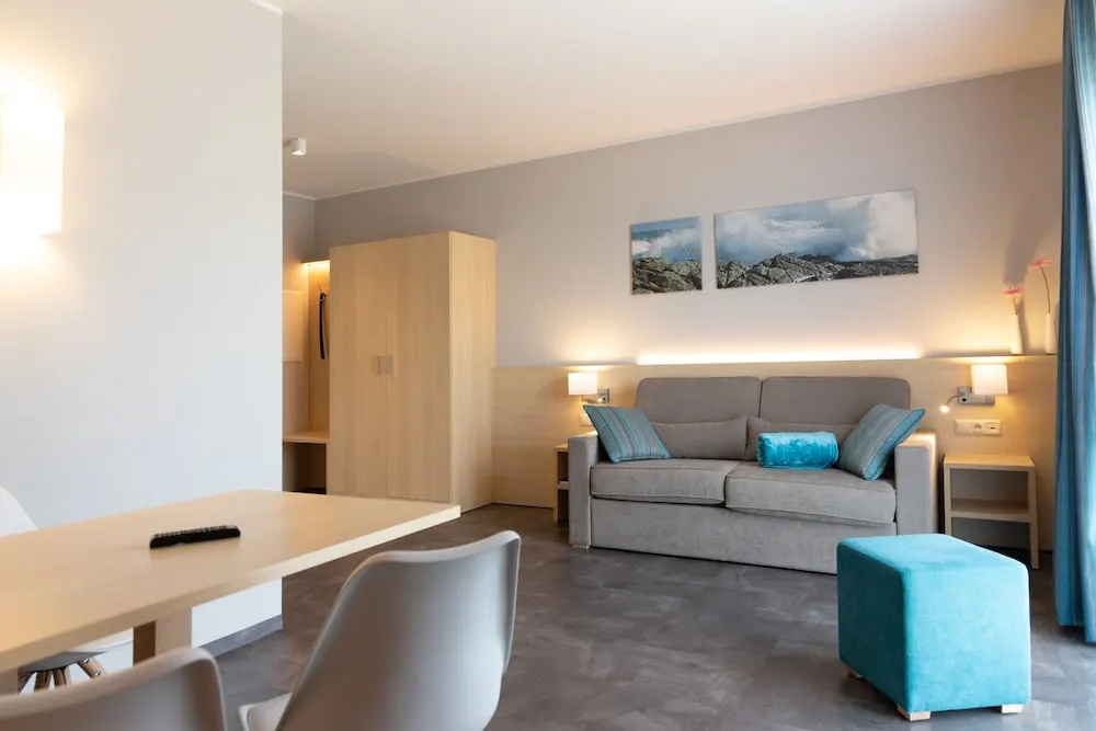 Grand room