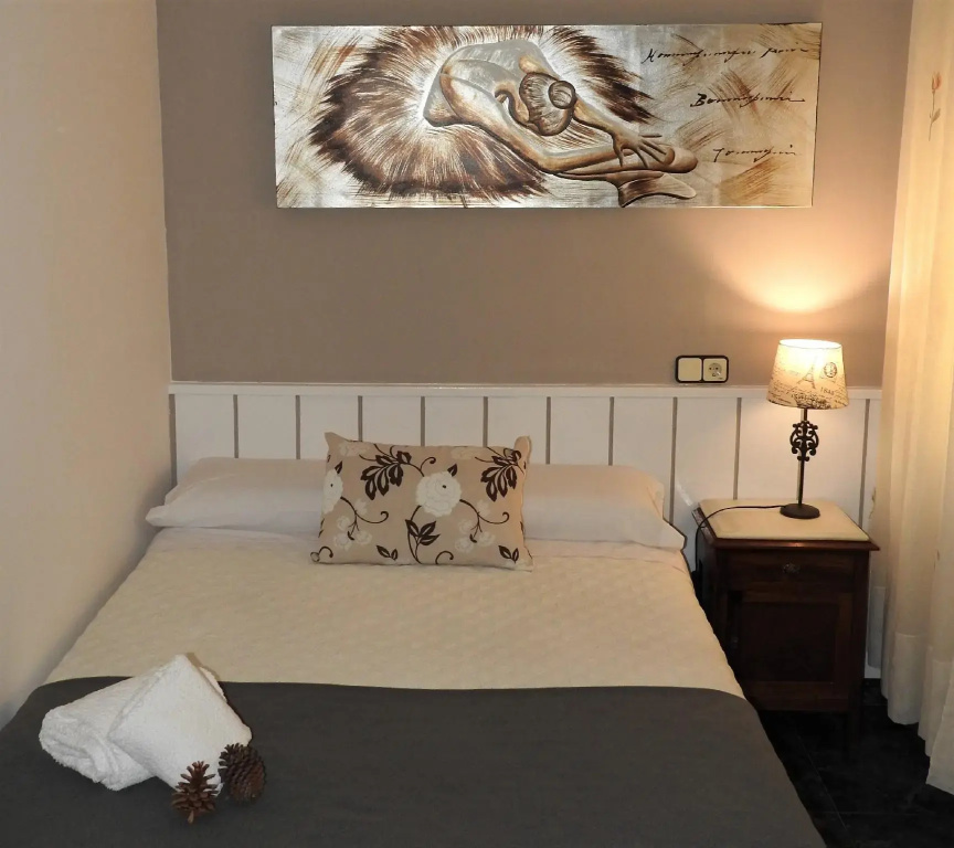 Standard Double room (full double bed)