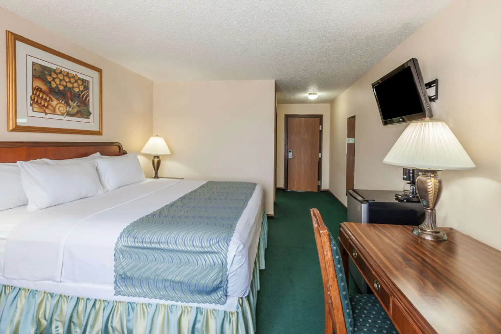 Super 8 by Wyndham Irving DFW Airport/South — фото