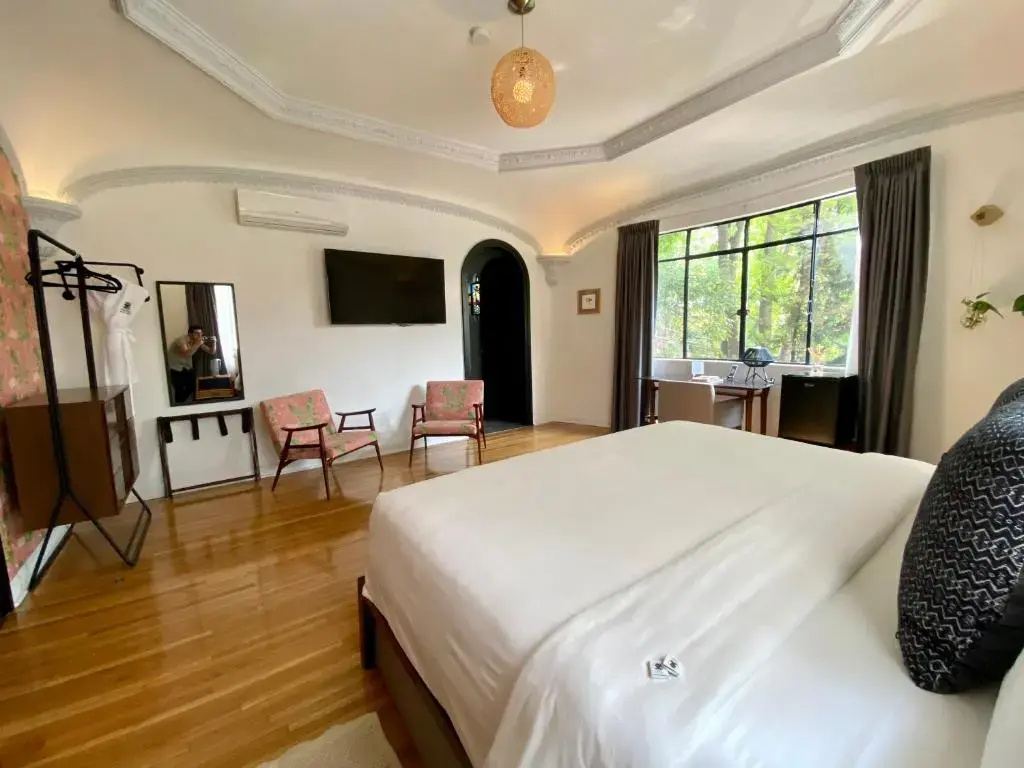 Executive Suite