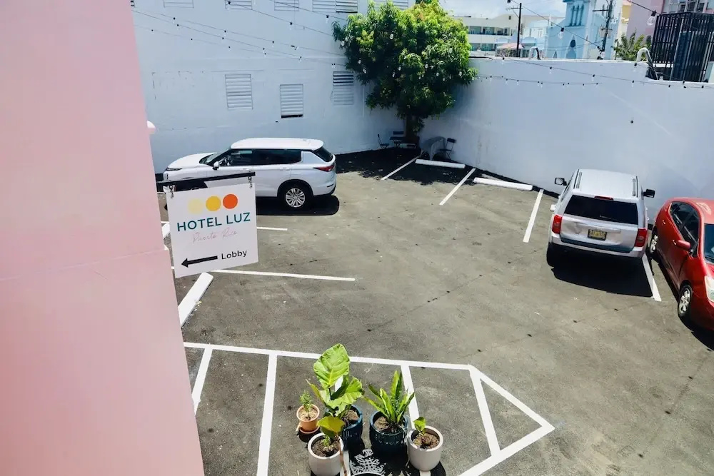 Room 13: Breezy Veranda Stay w/ City Views