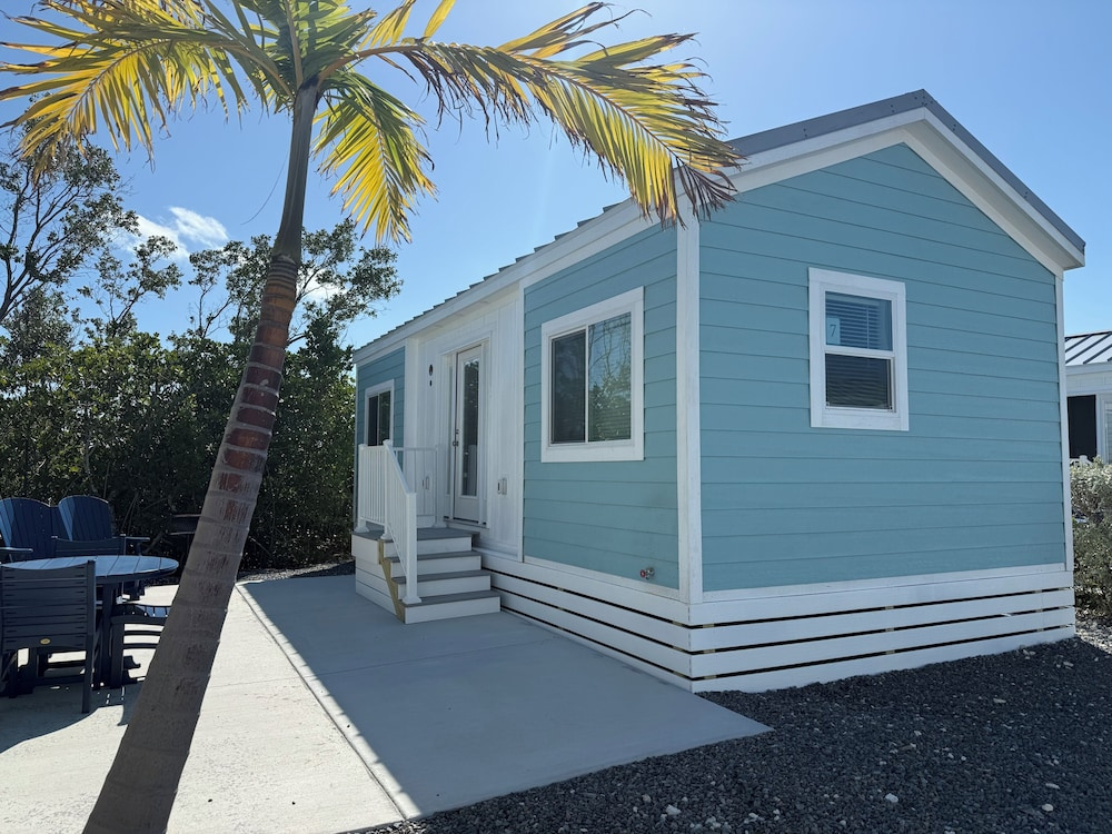 Sugarloaf Key RV Resort & Cottages