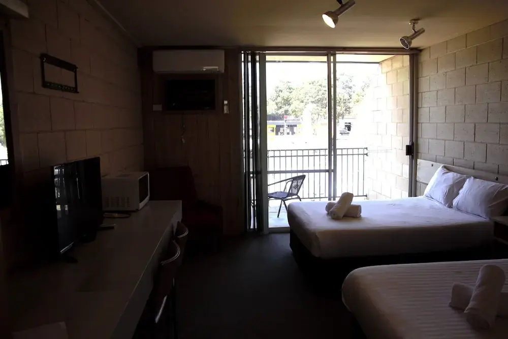 Economy room