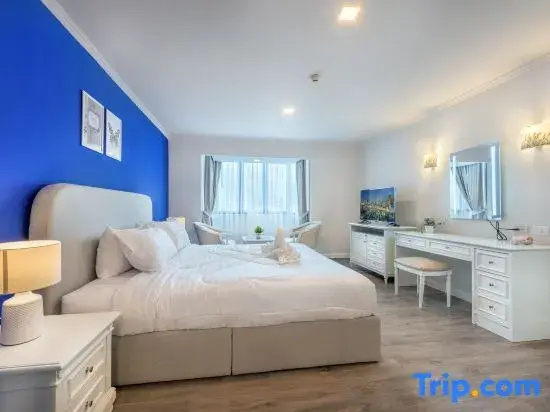 1 Bedroom Deluxe Apartment with city view
