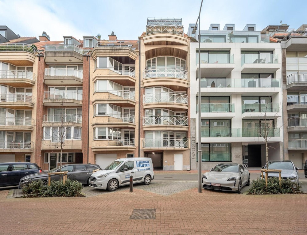 Modern Coastal Stay in Knokke-heist