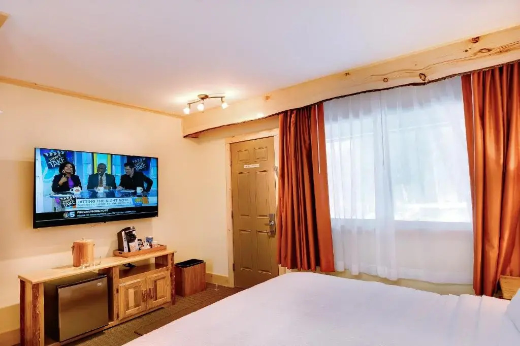 Adirondack Spruce Lodge - Chambres