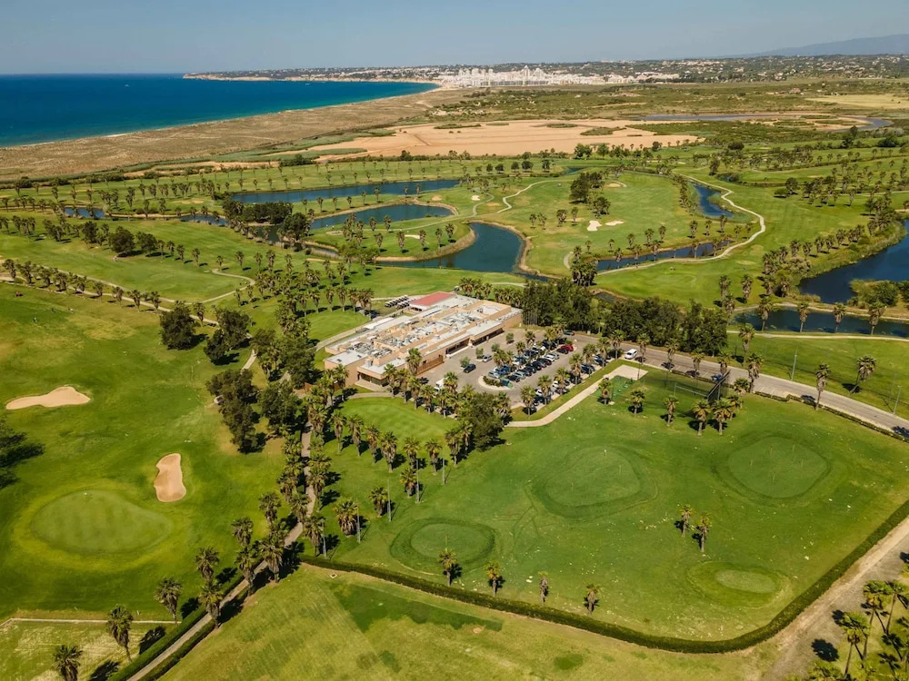 Salgados Village T2 Apartment - 800m da Praia
