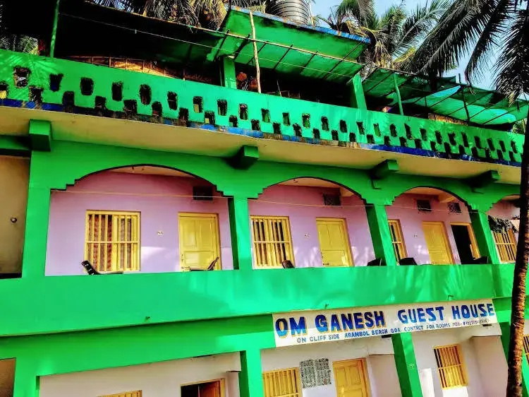 7 Sea View Hotel