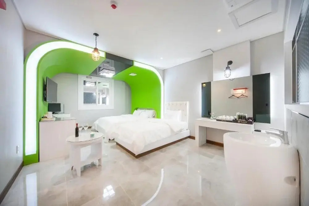 Hotel photo 16