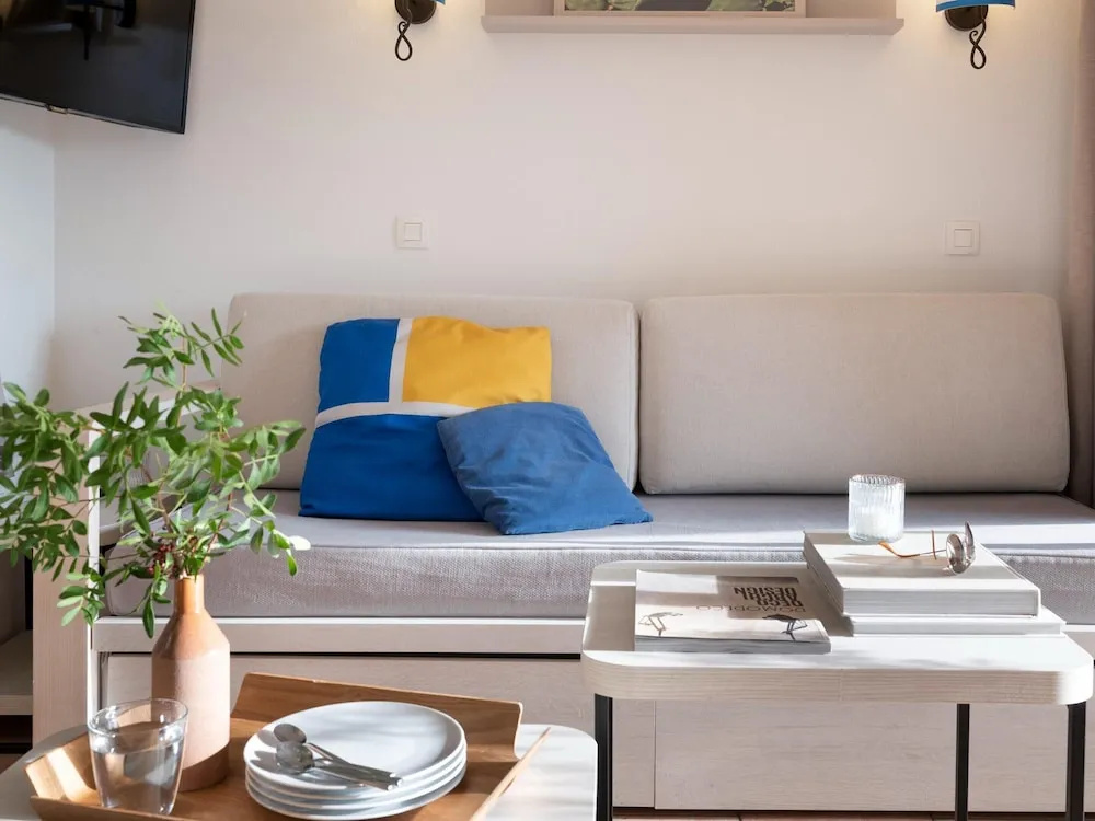 Voir la photo 2 — Luxury 4-person Riviera Sanctuary