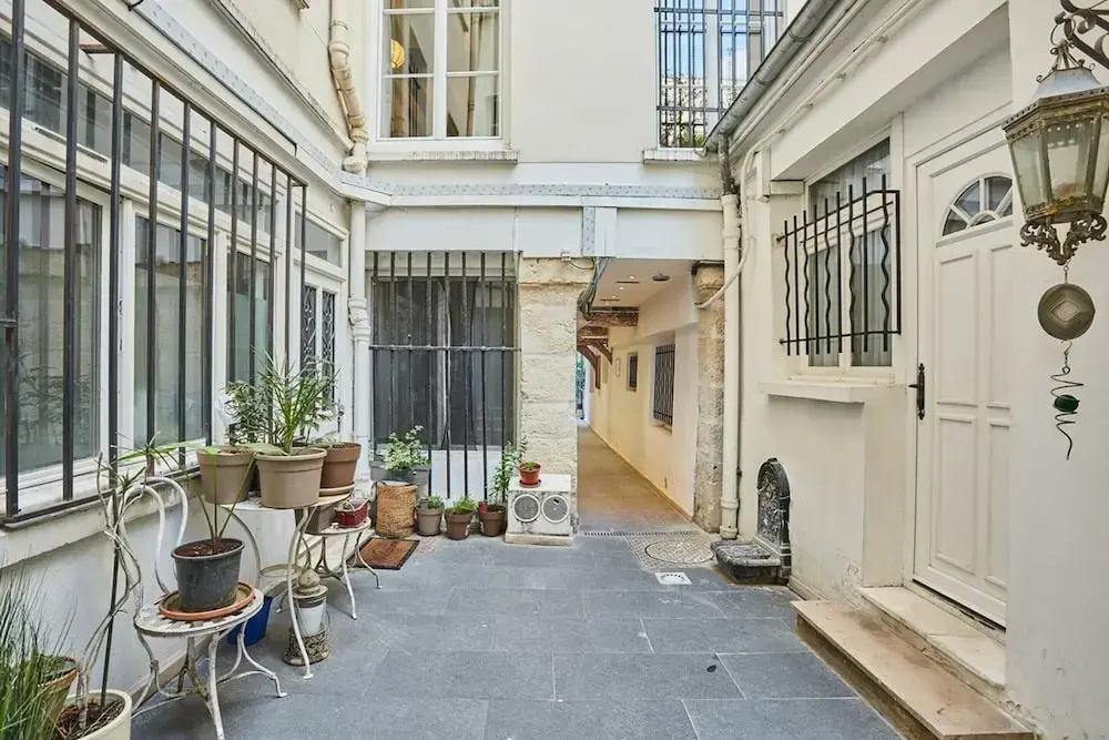 Amazing and new Apartment Center of Paris