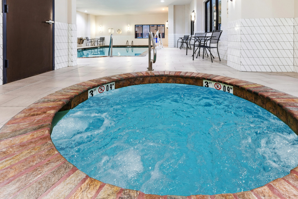 Holiday Inn Hotel & Suites Tulsa South by IHG - Général