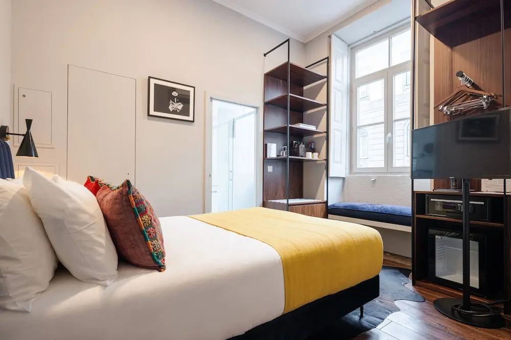 One Double room (full double bed)