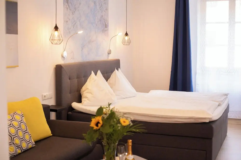 Hotel Zum goldenen Hirschen - Chambres