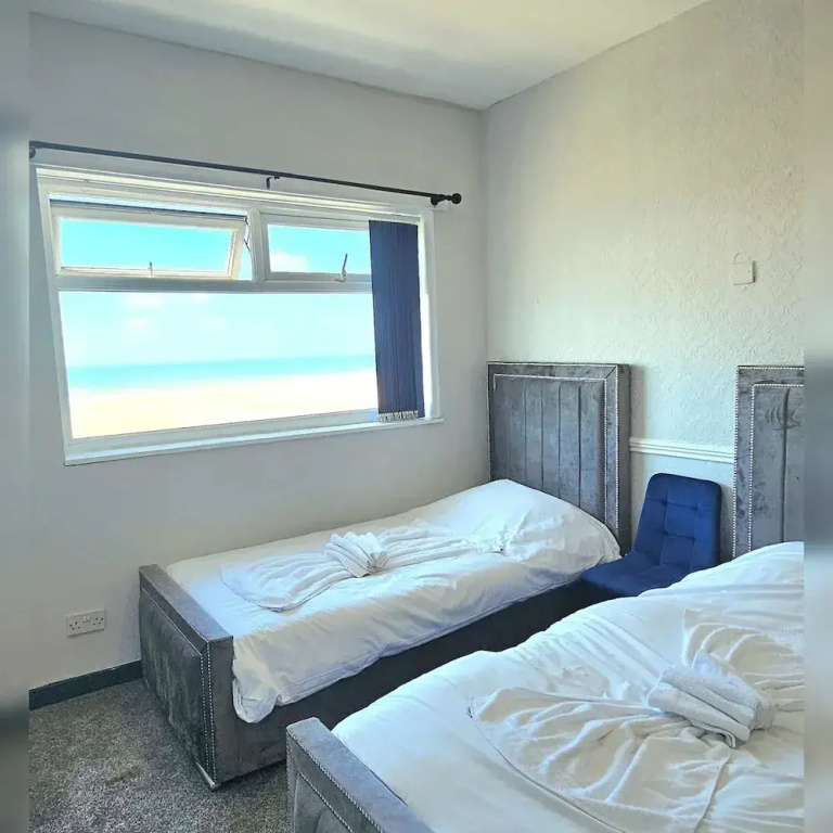 Classic Double room with sea view (twin beds)