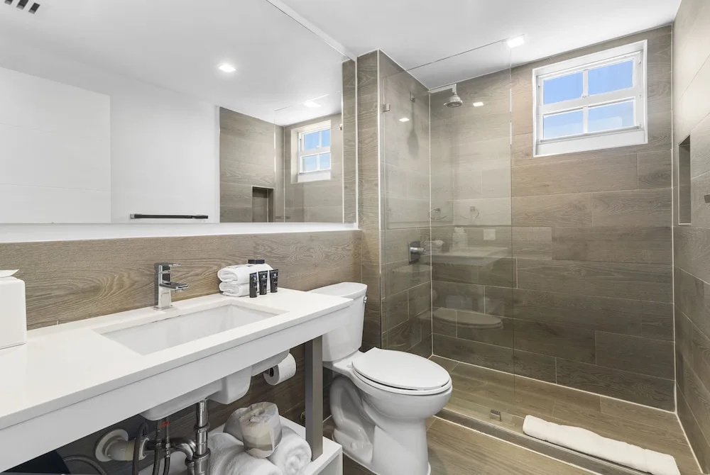 2 Bedrooms Luxury Accessible Suite