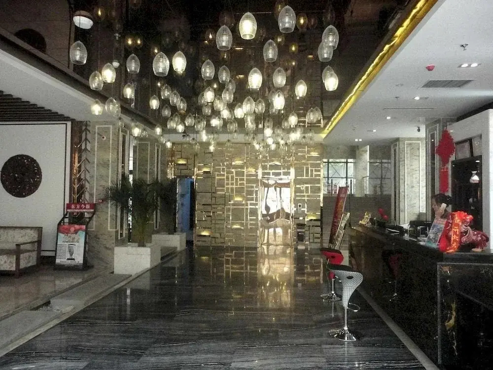 Lobby & Reception