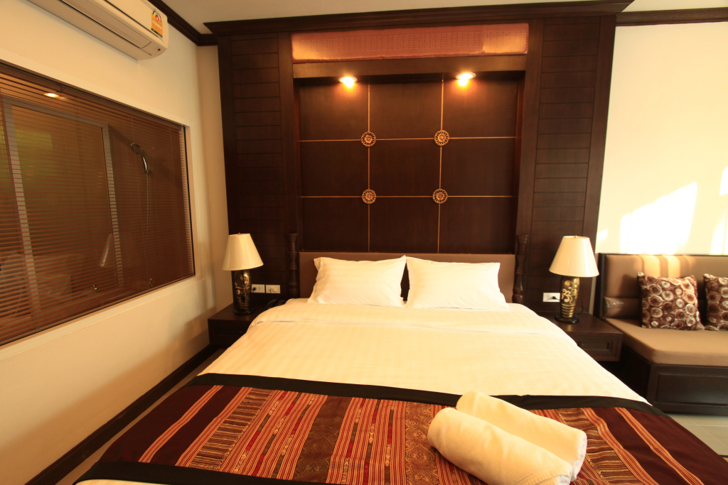 Baan Ratchiangsaen — 4