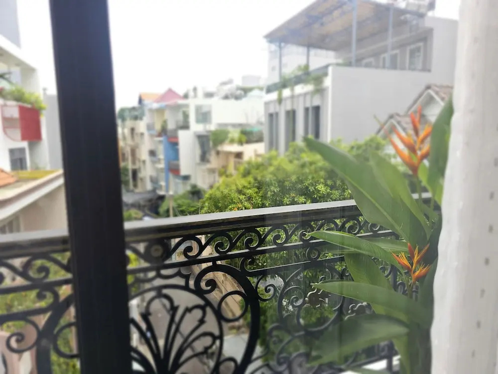 The Passion Hotel Airport - 5 minutes to Tan Son Nhat