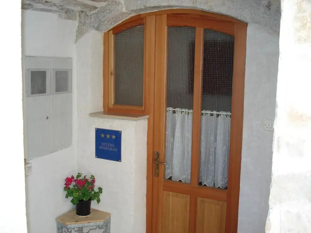 Emily Rooms