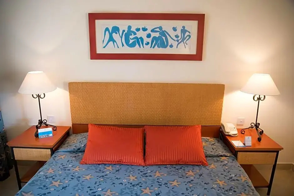 Marina Plaza Hotel, Tala Bay - Chambres