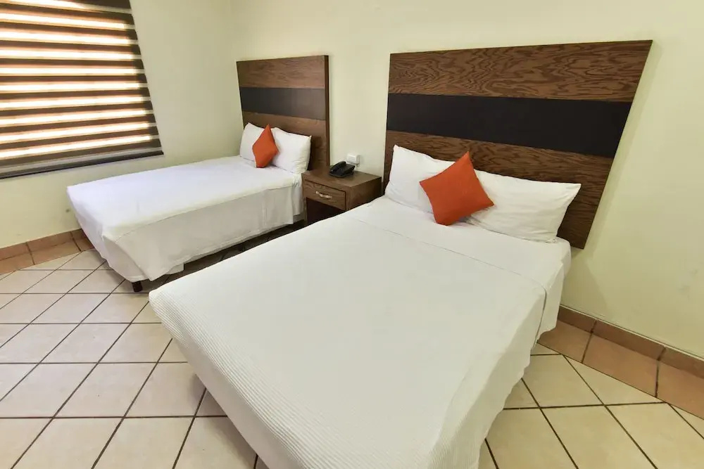 Hotel photo 2