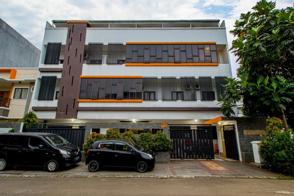 Aira Rooms Anggrek Serat BSD