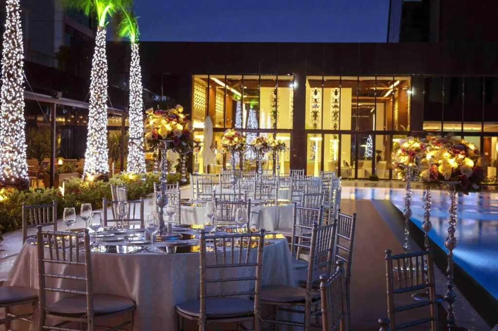 Burgu Arjaan by Rotana Hotel - Général