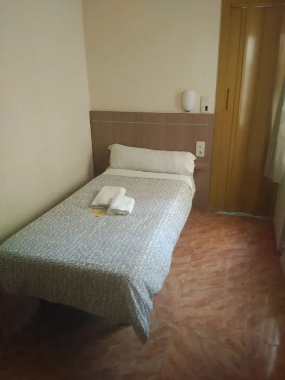 Economy room