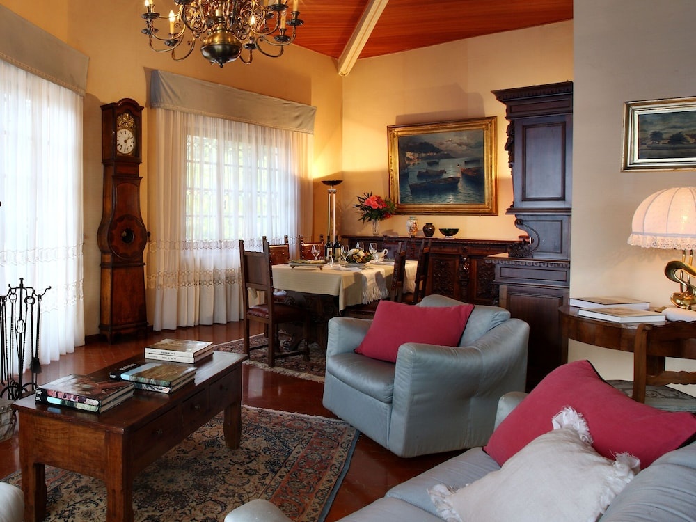 Attractive Holiday Home in Magliano With Private Swimming Pool