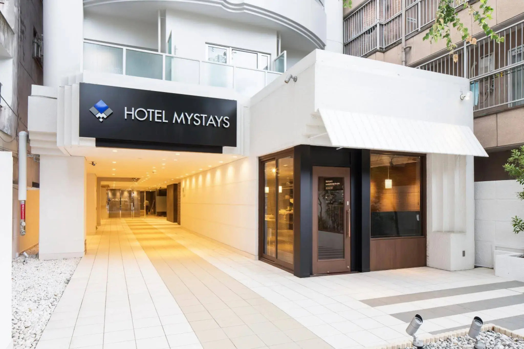 Floral Higashishinsaibashi Hotel