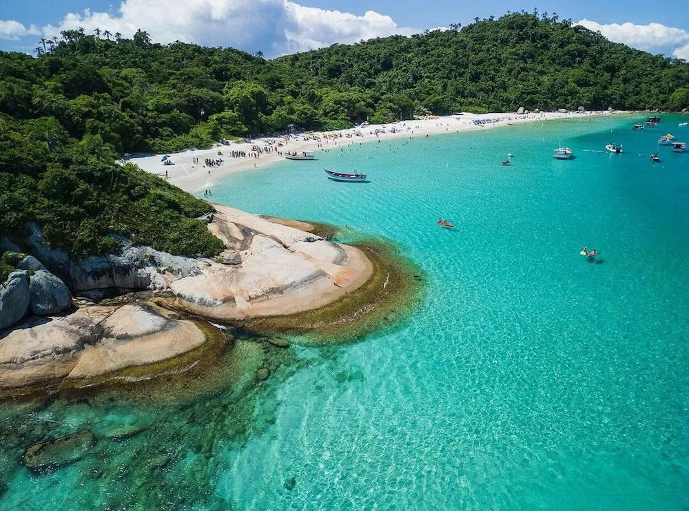 Pé na Areia Encanto da Armação