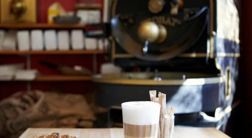 L'AUBIER Café-Hôtel Neuchâtel by null