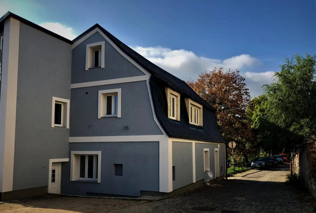 Lady Apartments