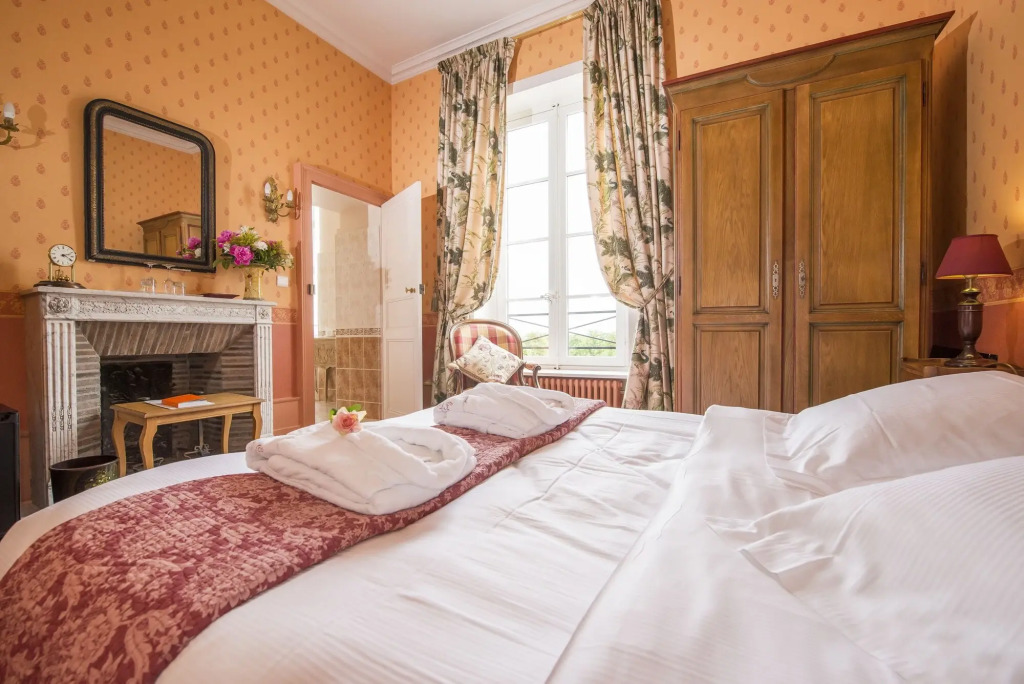 Restaurant - Le Château d'Ygrande by null