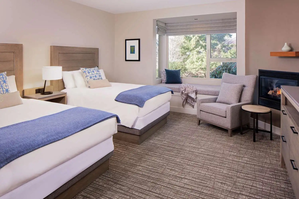 Standard Quadruple room with bay view