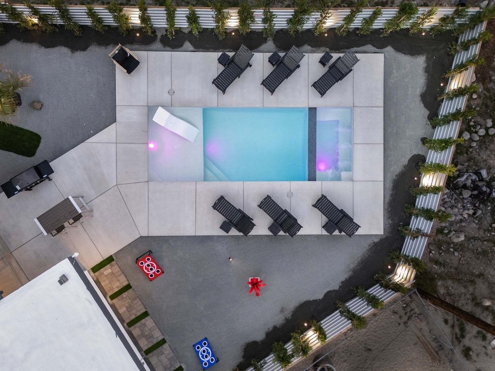 Sunview Escape, a Freshly Remodeled Retreat!