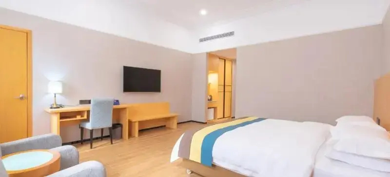 Standard Double room (full double bed)