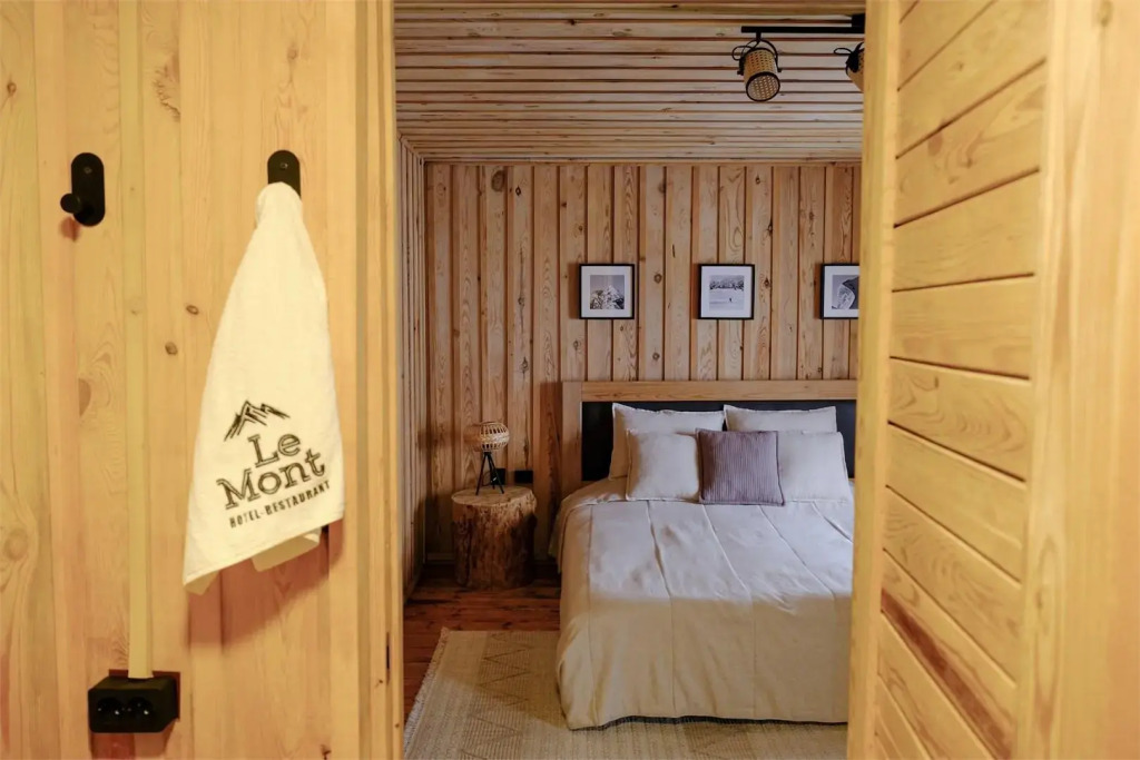 Двухместный номер Comfort двуспальная кровать в Le Mont