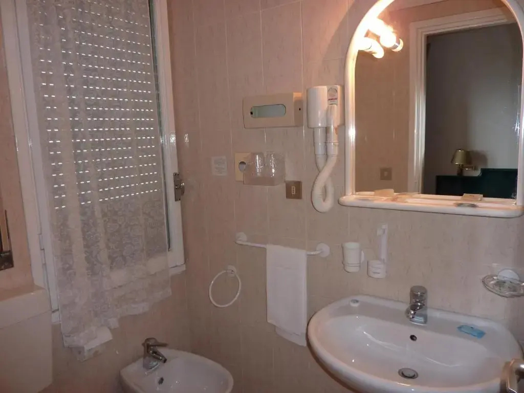 Hotel Ariston Montecarlo - Chambres