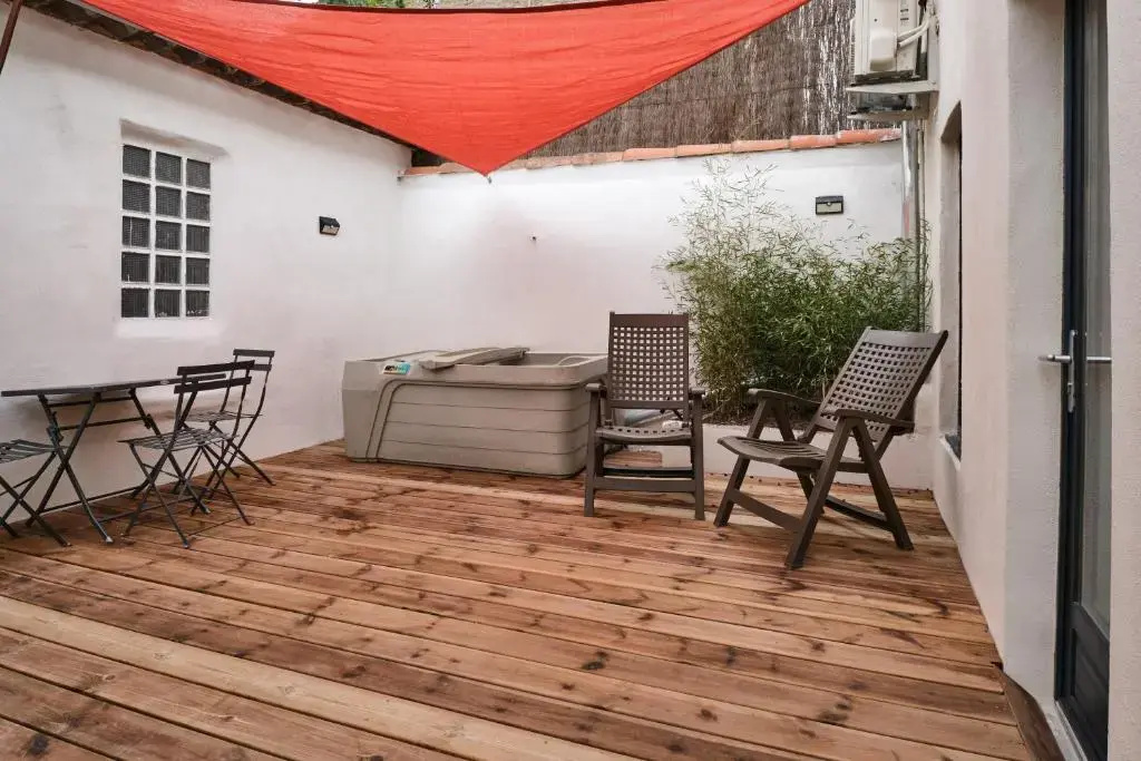 Voir la photo 4 — Melina - jacuzzi - maison avec cour climatisée proche cité médiéval